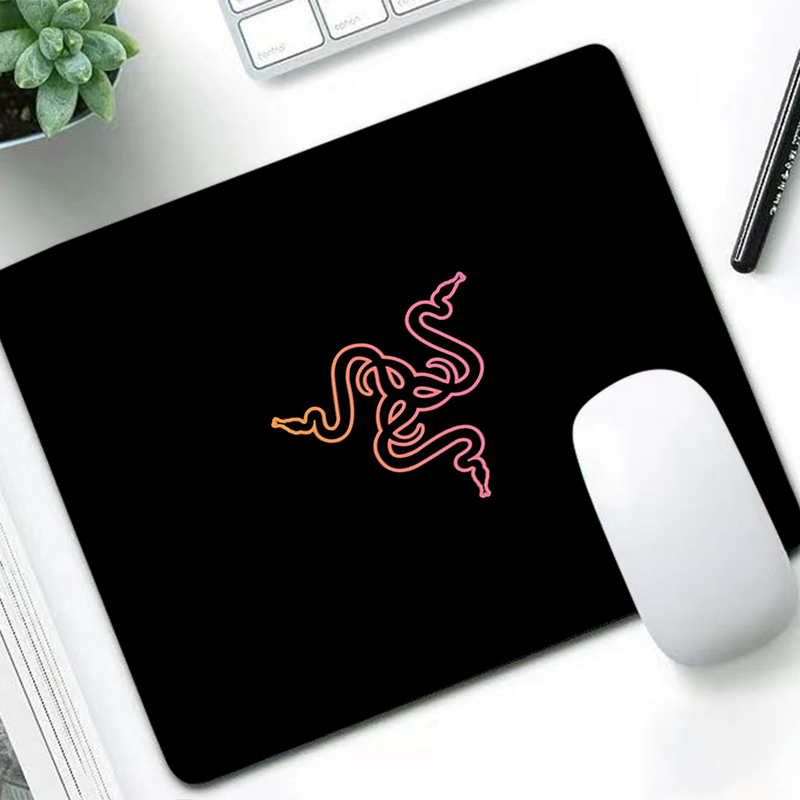 레이저 럭셔리 마우스 패드 애니메이션 게이머 데스크 매 - Laptop Tablet Accessories 리뷰 및 가격